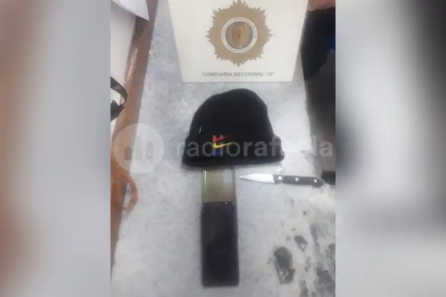 Detuvieron y golpearon a un menor que había robado un teléfono celular