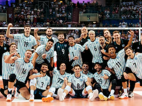 Argentina debuta el sábado 23:30 ante Finlandia.Foto:FEVA