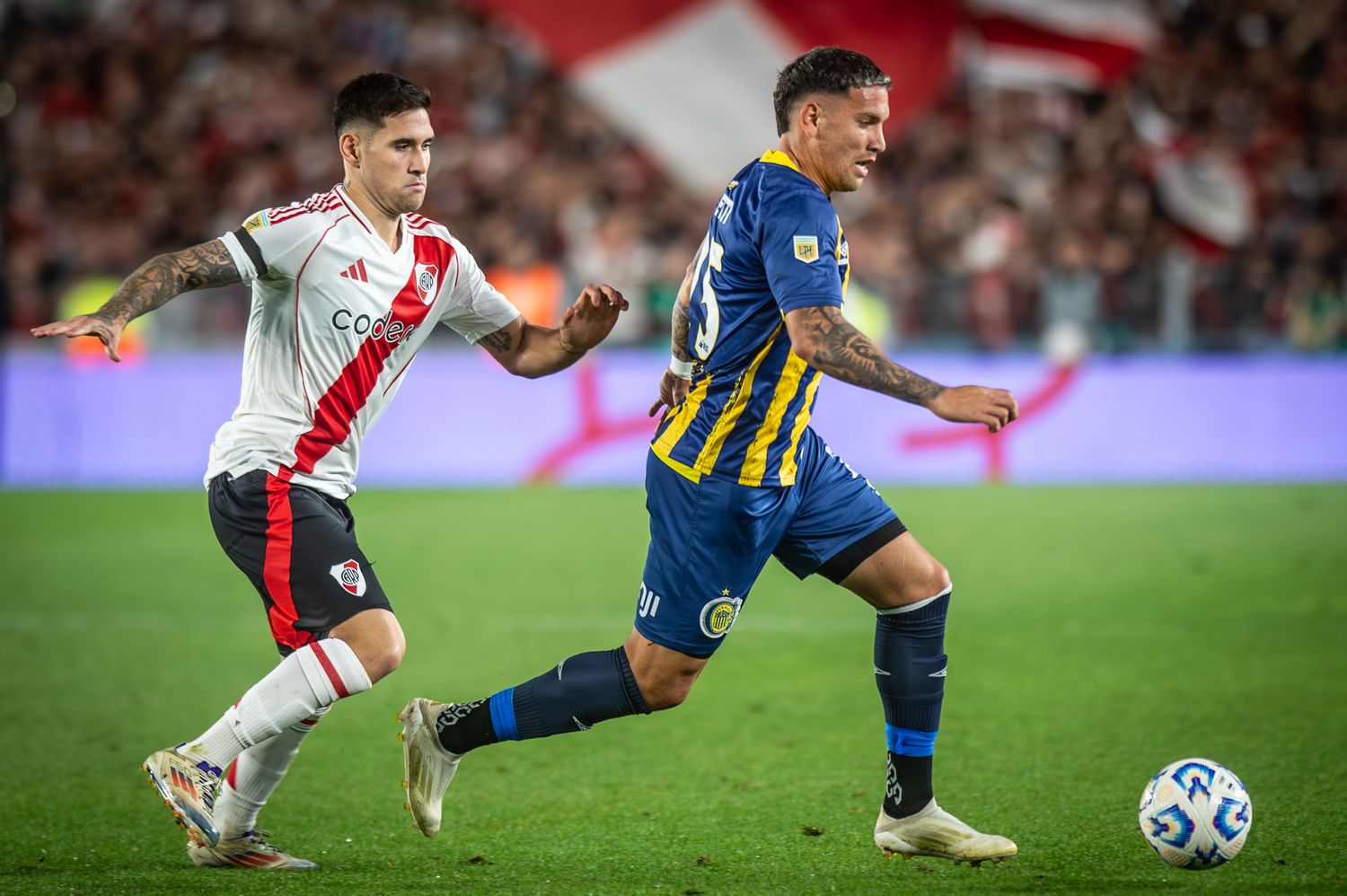 Central fue llevado puesto por River y perdió por goleada en El Monumental