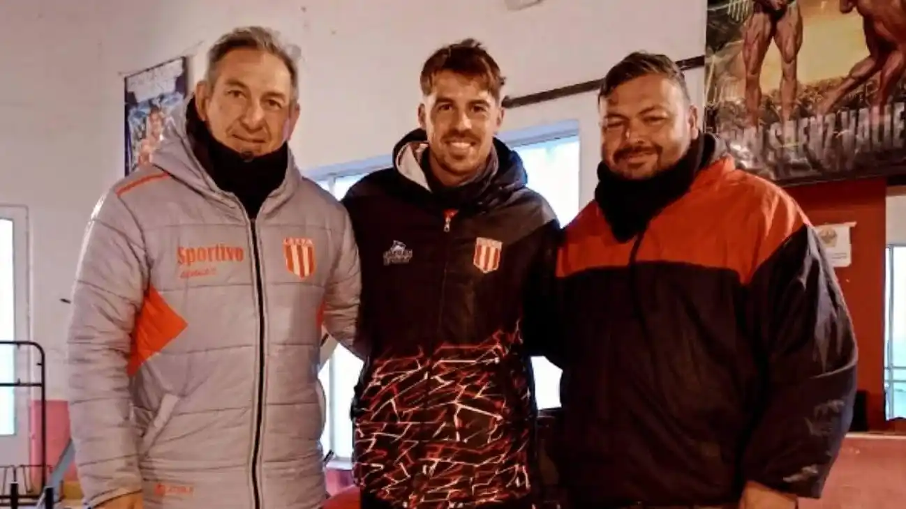 Javier Elías, junto a Peña y Novillo, a cargo de la primera de Sportivo San CayetanoJavier Elías, junto a Peña y Novillo, a cargo de la primera de Sportivo San Cayetano