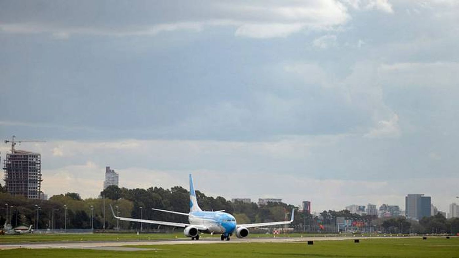 Los aeropuertos deberán informar de sus emisiones de gas  de efecto invernadero