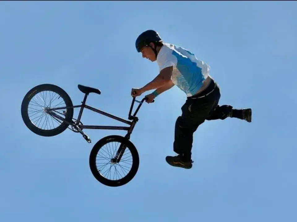Manuel Turone va por el oro en el BMX Free Style a partir de las 11:30. Foto: Prensa Juegos Suramericanos.