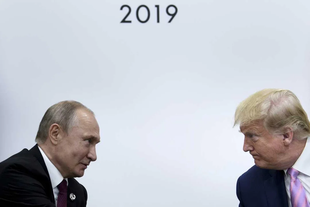 Vladímir Putin y Donald Trump en una reunión que mantuvieron en 2019