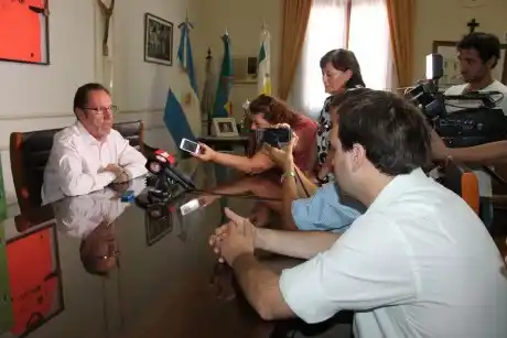 Carlos Casares: Torchio envió cartas a Eden y Absa