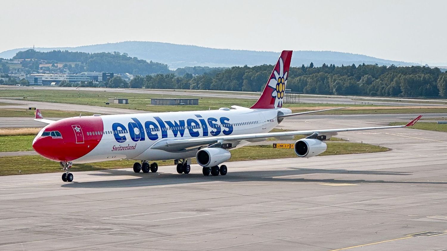 Edelweiss Grows Long-Haul Fleet with New Airbus A340-300