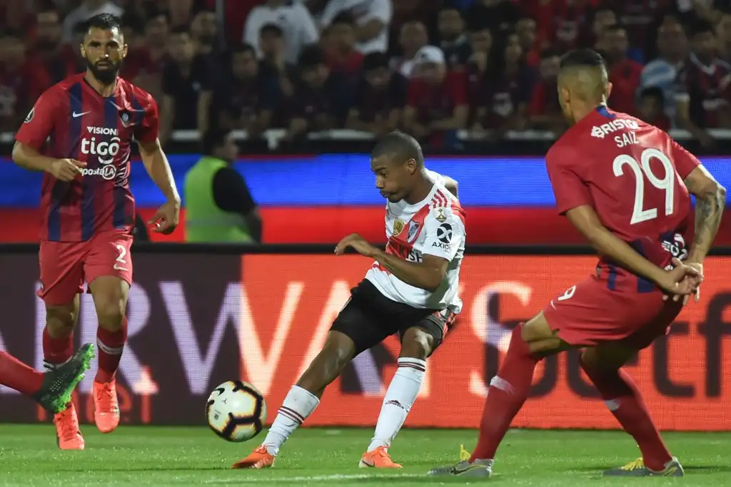 De la Cruz, en la mira de Sporting de Lisboa