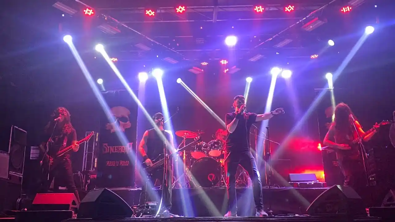 El Gigante de Bomberos se prepara para vivir el primer Sinnerfest. (Foto: Alexia Kinderknechd)