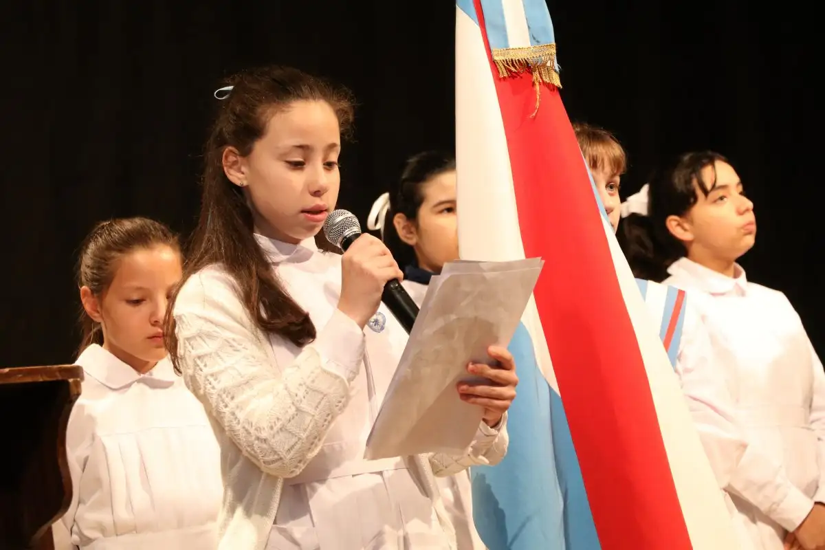 El Municipio y la Departamental de Escuelas homenajearon a los docentes