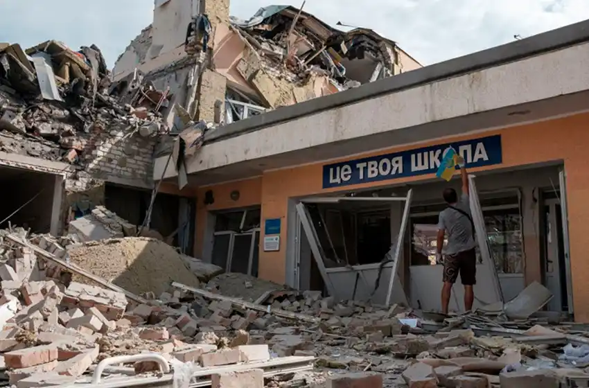 Continúa el cruce entre Rusia y Ucrania por nuevos bombardeos en la central nuclear de Zaporiyia