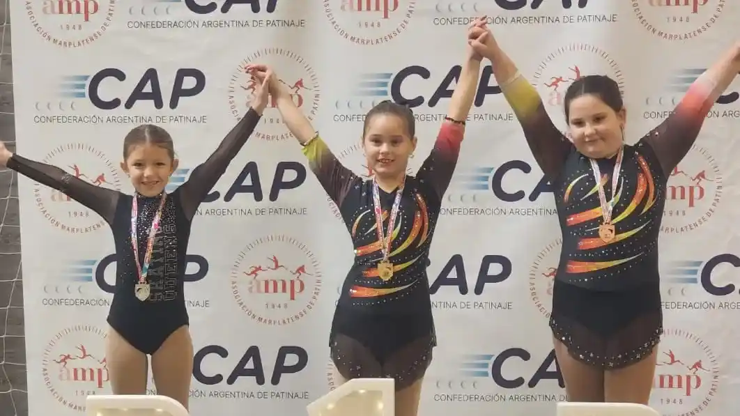 A la izquierda. Lupe Martínez en el segundo lugar de formativa 8 años