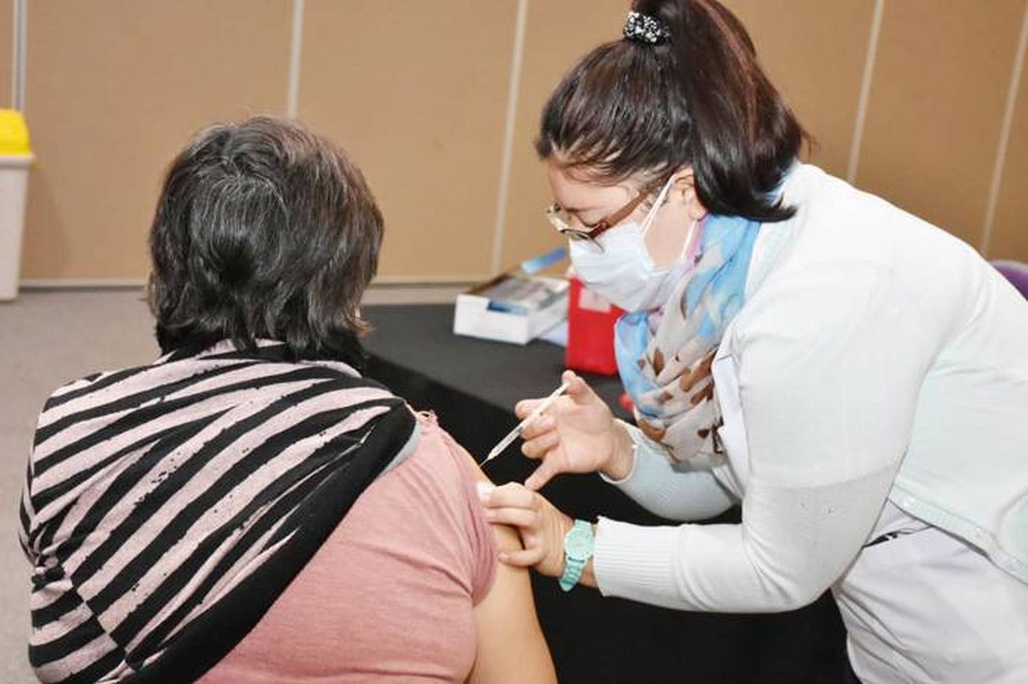 Vacunación permanente contra el COVID-19 en 10 puntos de referencia