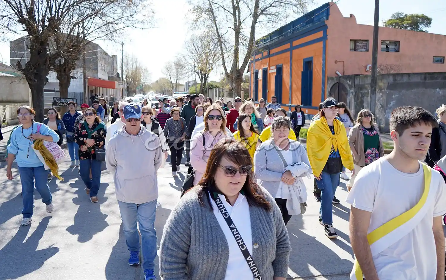 Procesión. Decenas de personas participaron de la procesión en honor a la virgen
