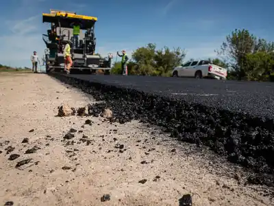 Continúan las tareas de repavimentación en la Ruta Provincial Nº10 con un 43% de avance