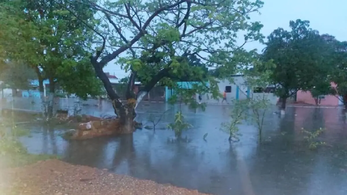 Torrenciales lluvias inundan sectores de Anzoátegui: tres municipios no tienen electricidad