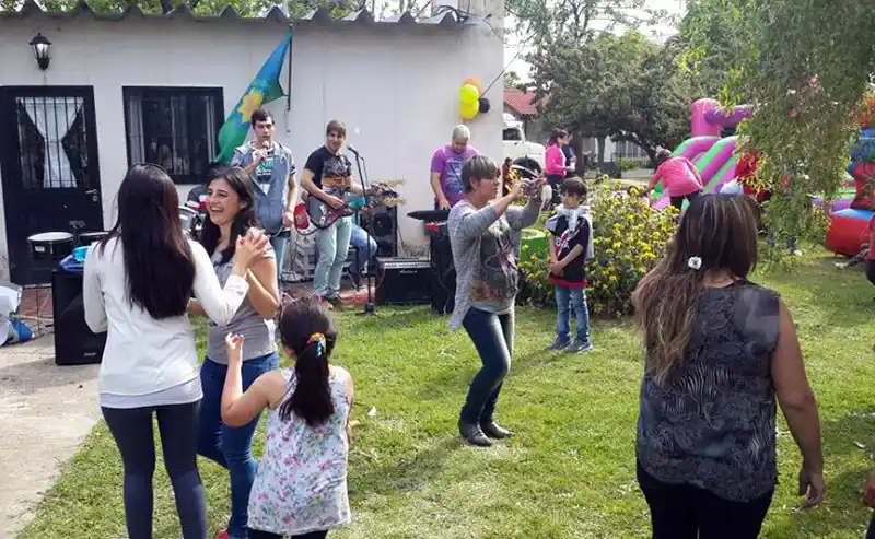 LOBERIA: Fiesta del Día de la Familia en el barrio Independencia