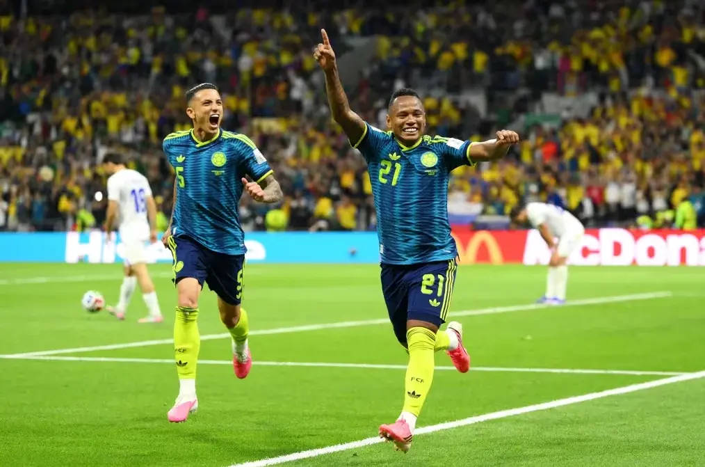 Colombia arrancó con el pie derecho y derrotó a Uzbekistán en su debut mundialista