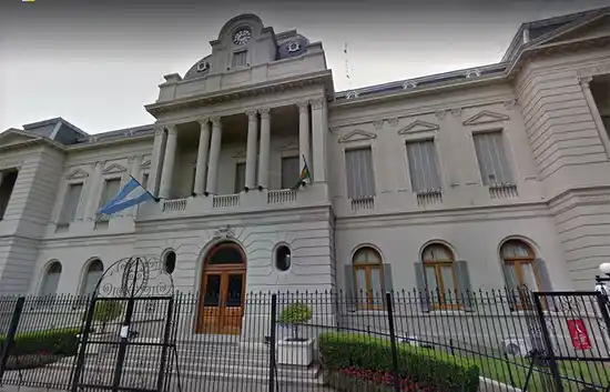 Intendente bonaerense nombró a una IA como funcionaria del municipio