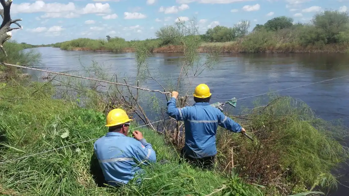 Luz y Fuerza reclama la incorporación de mil empleados