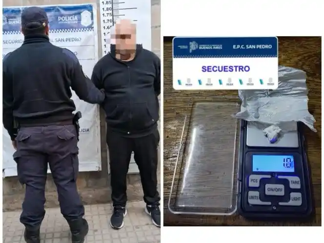 El hombre tenía en su poder dos envoltotios de cocaína.