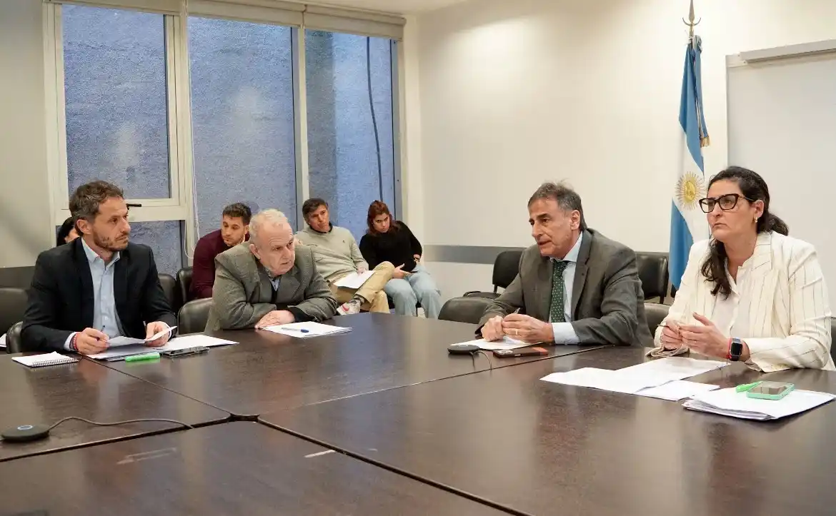 Diputados bonaerenses: Avanza la jerarquización de la profesión de acompañante terapéutico