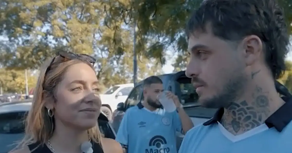 Sofi Martínez con el sodero cordobés.