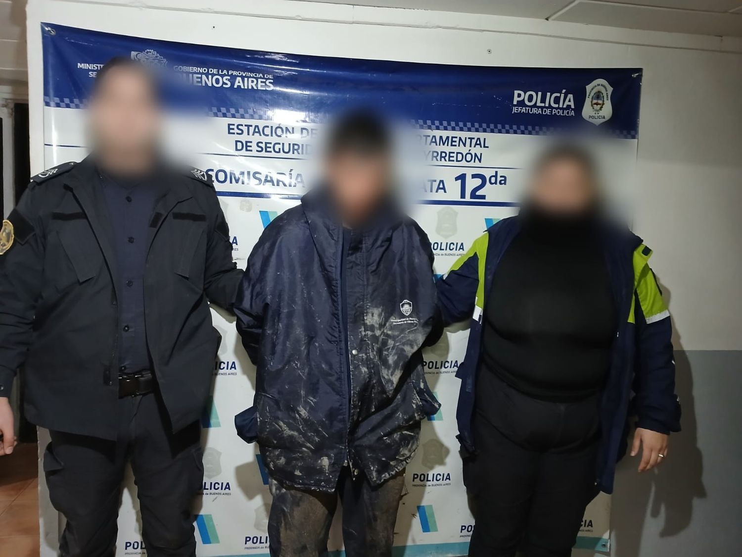Intentó huir tras abandonar una moto robada y fue detenido