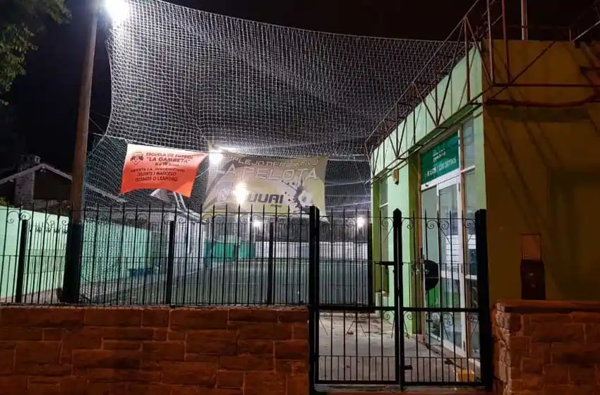 Los detuvieron cuando intentaban robar en un complejo deportivo