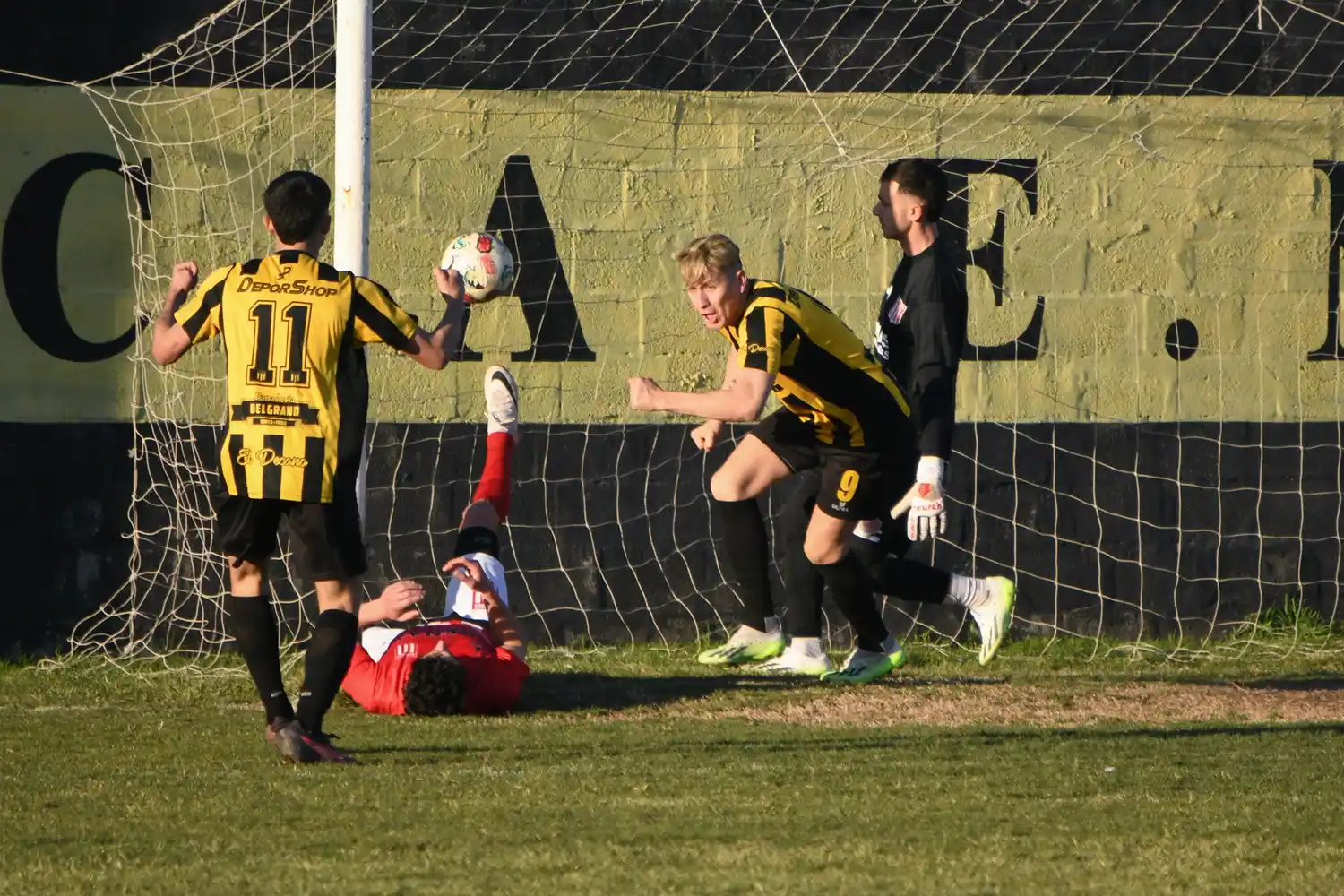 El Decano se hizo con tres puntos de oro ante Quilmes