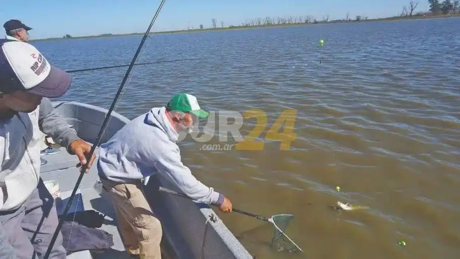 Gestiones de Enrico para que se activen las capacitaciones para obtener licencias de pesca