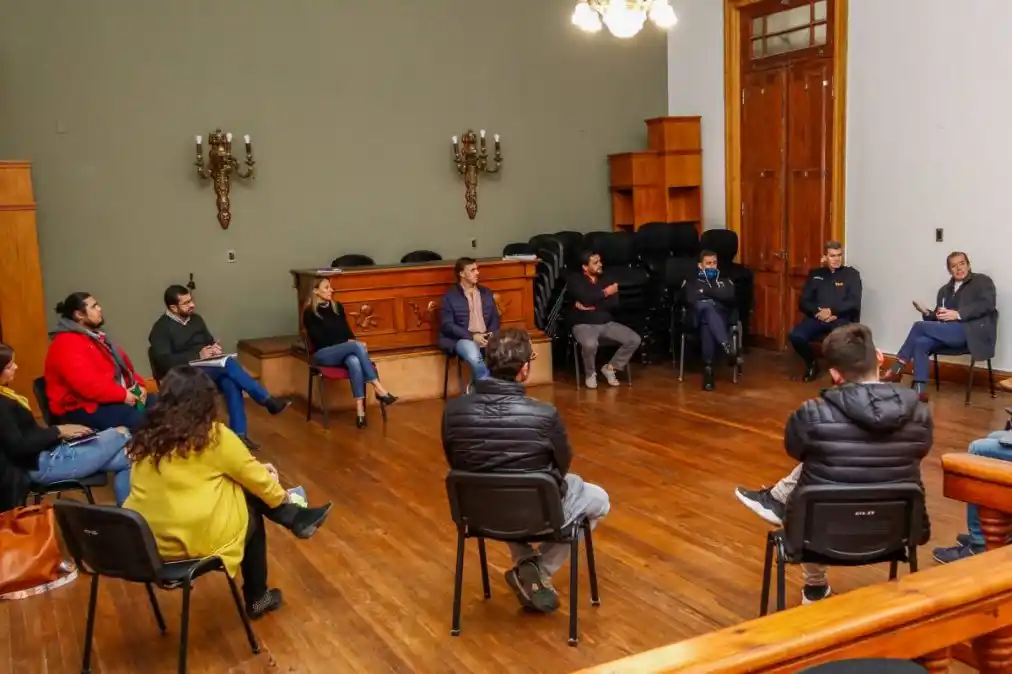El COES se reunió ayer al mediodía y, ya con la publicación el decreto provincial que habilita nuevas actividades, lo volverá a hacer esta noche.