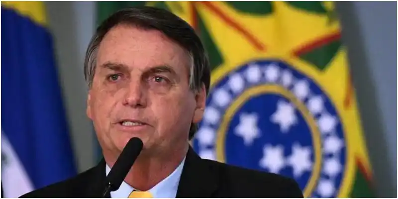 Bolsonaro ante el COVID-19: «Tienen que dejar de ser un país de maricas»