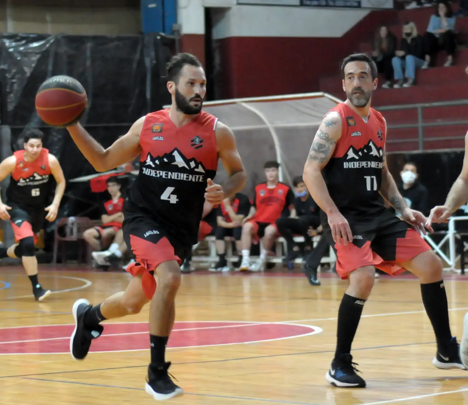 Tantos y Andrizzi hicieron pesar su experiencia.