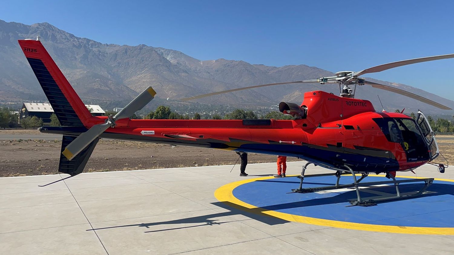 Tata y Airbus establecen la primera línea de ensamblaje final de helicópteros H125 del sector privado indio