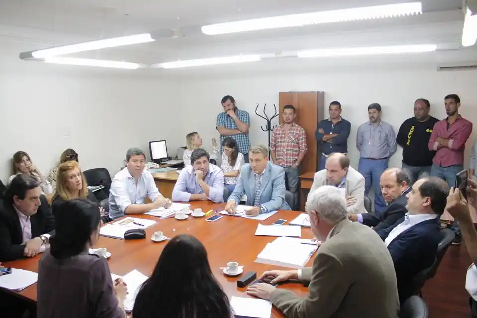 Diputados debatió en comisión el proyecto de consorcios camineros