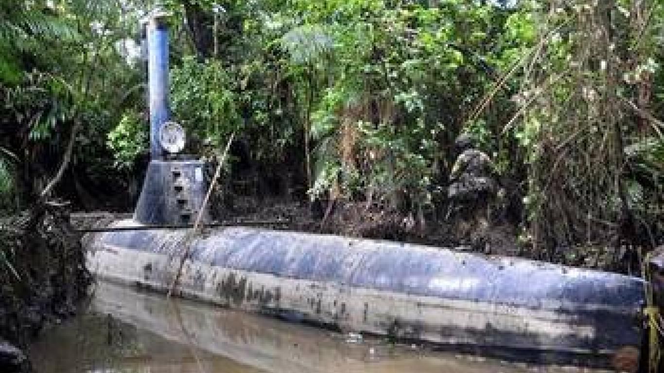 Caen fabricantes de narcosubmarinos para traficar cocaína