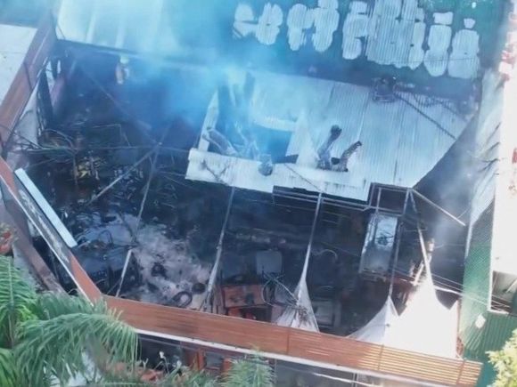 Un incendio arrasó con una parrilla de San Lorenzo: las pérdidas materiales son totales, pero no se registraron heridos