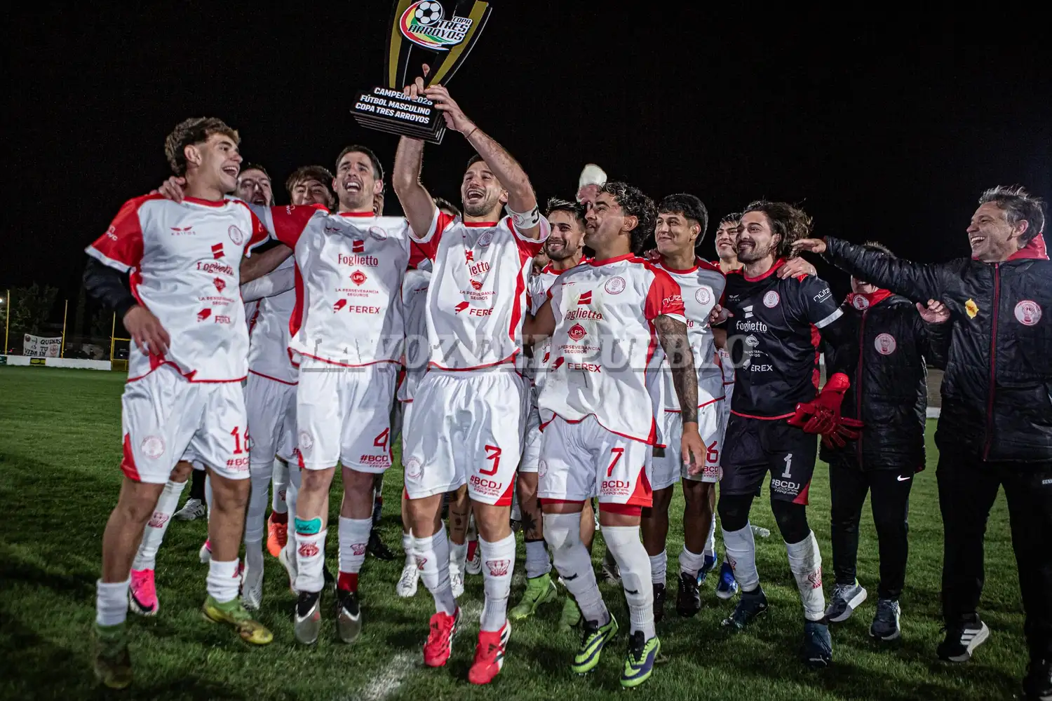 Huracan campeón cta - 16