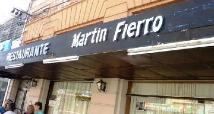 Desalojo en la parrilla Martín Fierro