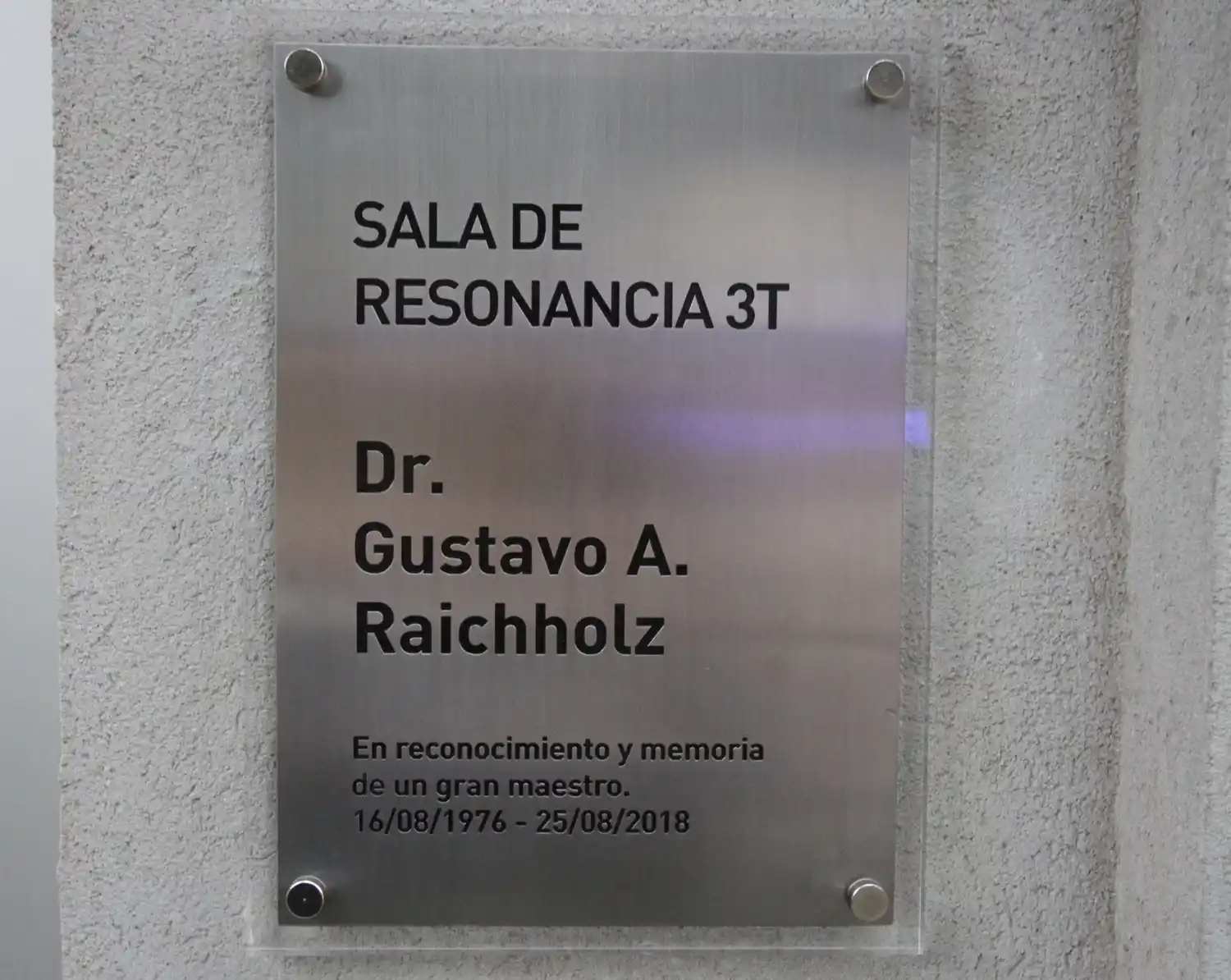 Homenajearon al Dr Raichholz en el Diagnóstico por Imágenes