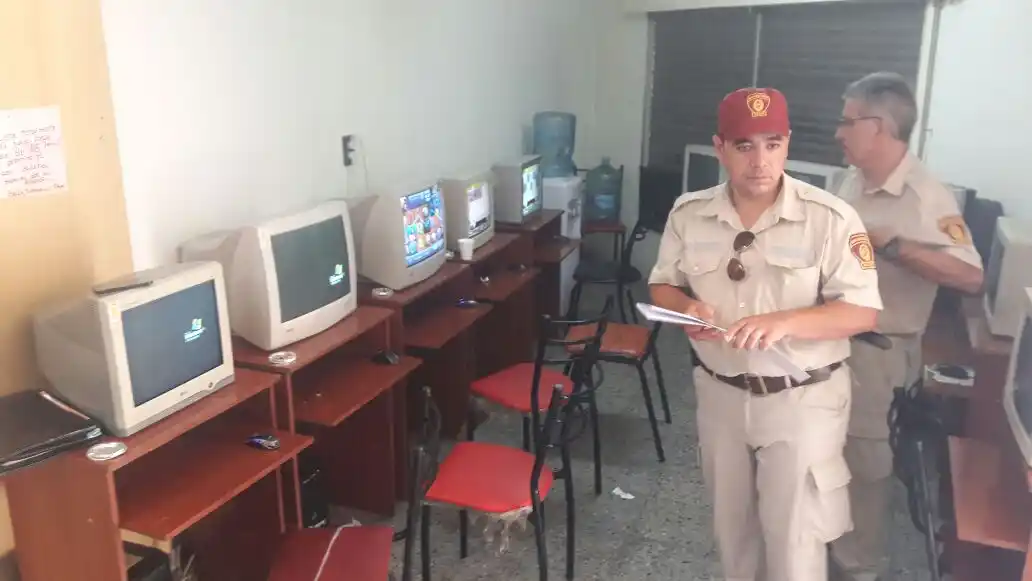 Clausuraron dos casas de juego clandestino