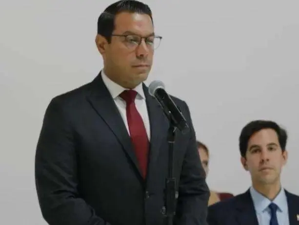 Cortesía