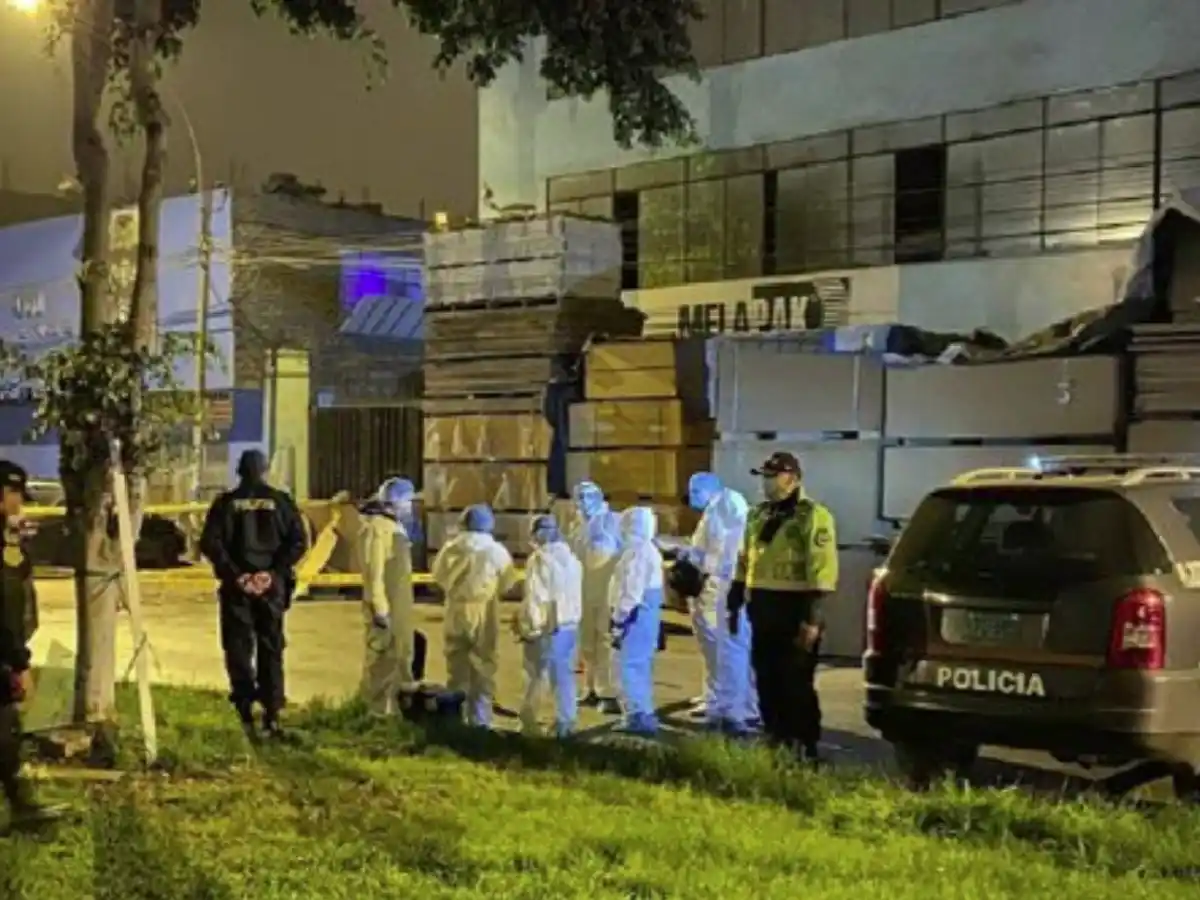 Trece muertos por asfixia en Lima al intentar escapar cuando la Policía allanó una fiesta ilegal