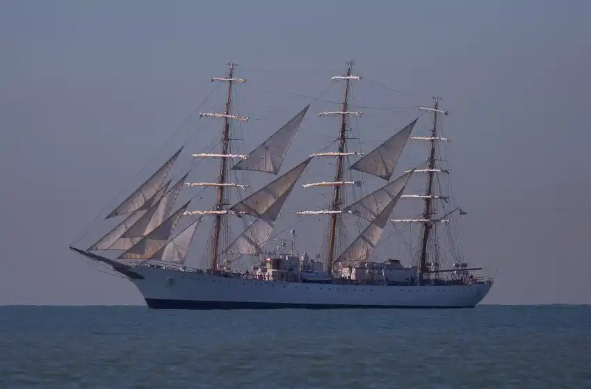 La Fragata Libertad volvió a visitar Mar del Plata