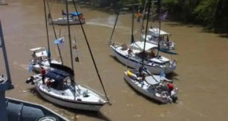 La segunda caravana de cruceros llega a San Pedro
