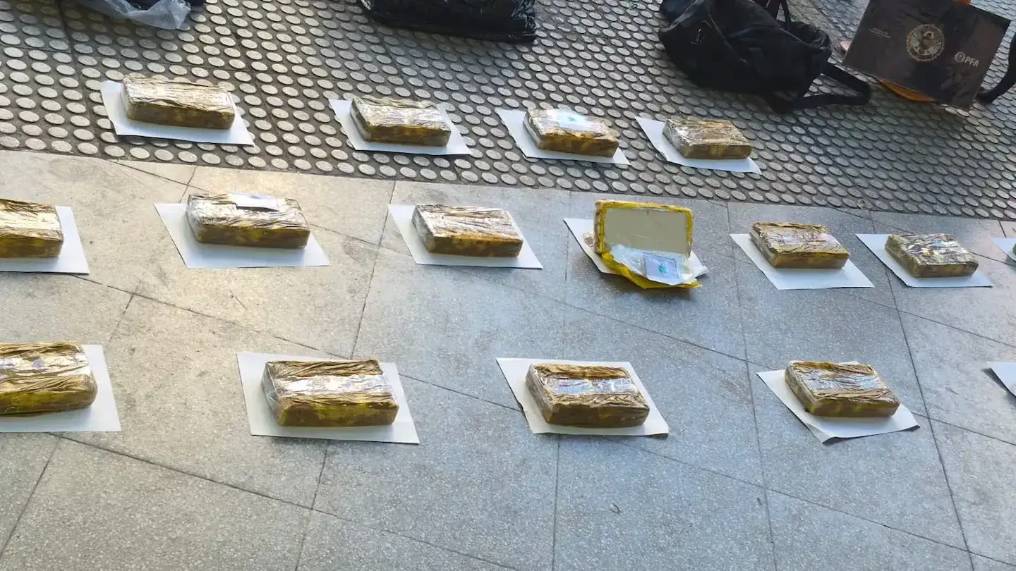La cocaína iba oculta en la bodega del colectivo que llegó desde Jujuy