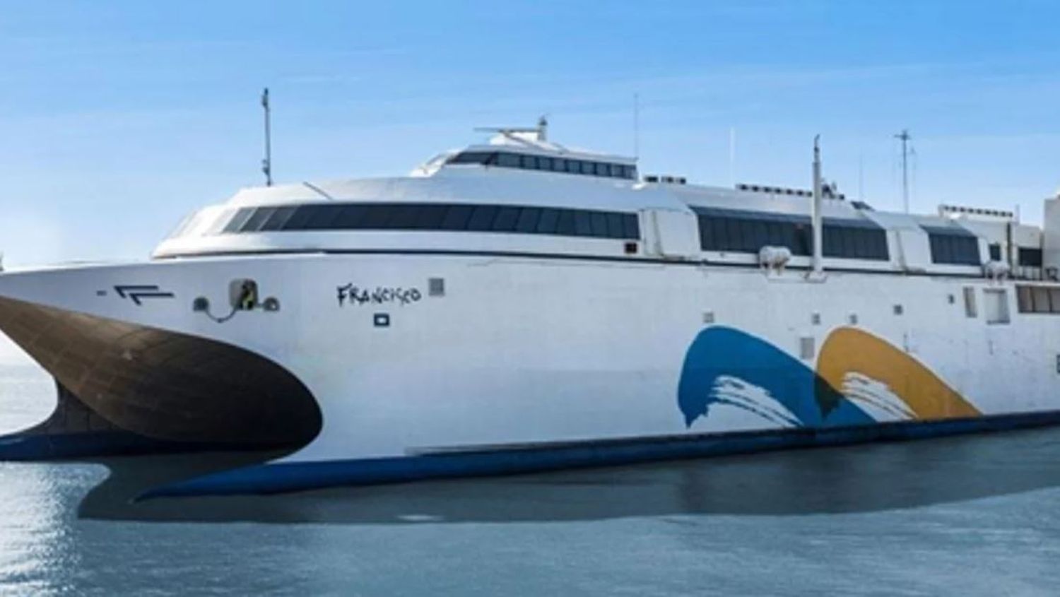 Embargan por una suma millonaria a Buquebus por desviar los ATP de la pandemia