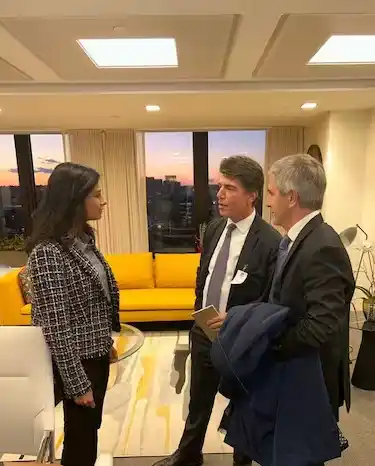 Caputo y Posse se reúnen este lunes con el FMI para renegociar las metas del acuerdo