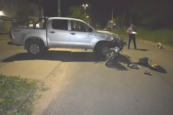 Se recupera el que fue hospitalizado tras chocar con una camioneta