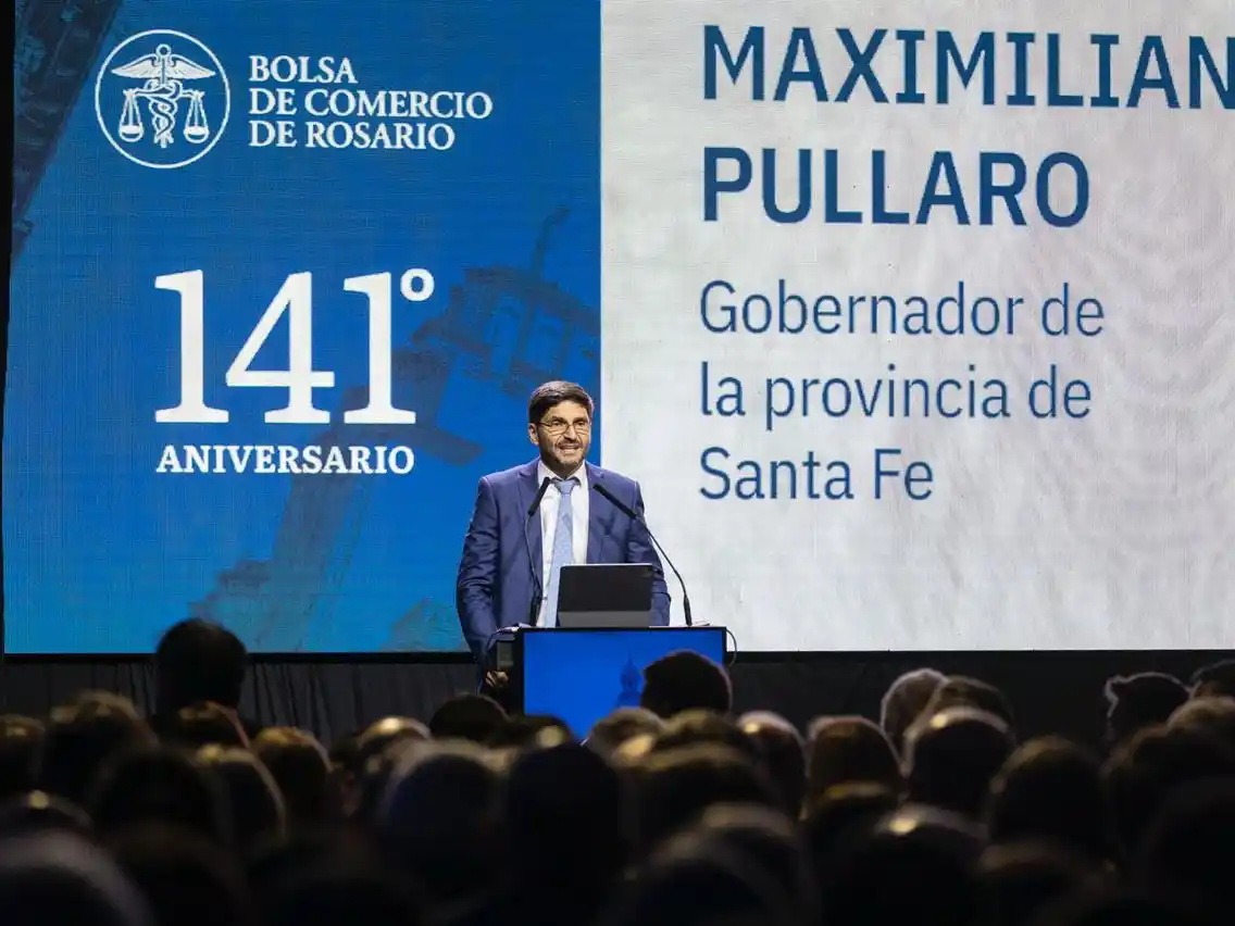 Pullaro reclamó por "políticas de desarrollo productivo" en el aniversario de la Bolsa de Comercio de Rosario.