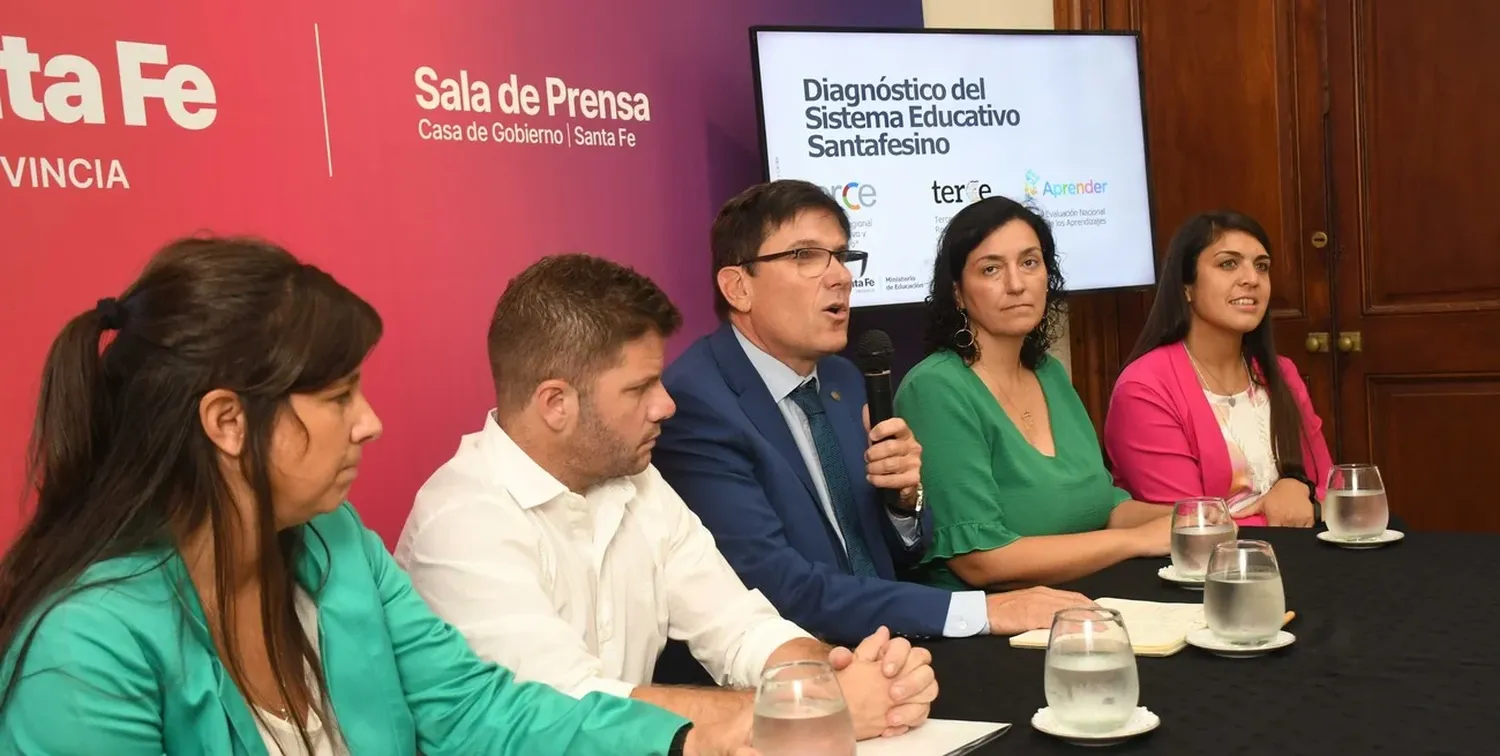 Este miércoles se llevó a cabo una presentación en el Ministerio de Educación. Foto: Flavio Raina